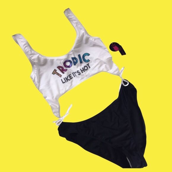 NWOT High Leg One Piece Swimsuit Sz 11/13 Black White Spring Break Swim - Picture 1 of 12